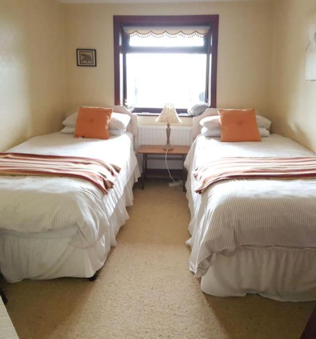 Halsteads: Peaceful Location, Stunning Views Soutergate